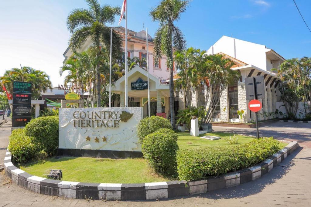 Country Heritage Resort Hotel Sorabaya Extérieur photo