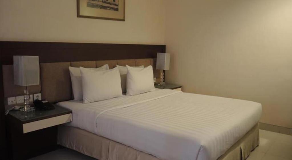 Country Heritage Resort Hotel Sorabaya Extérieur photo